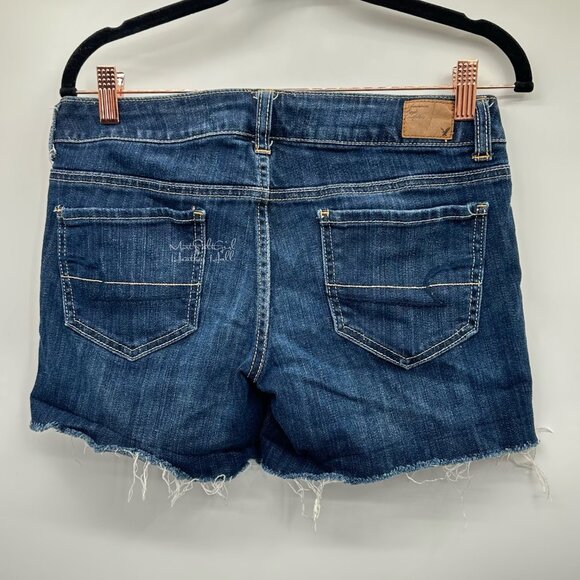 American Eagle Low-Rise Stretch Cut-Off Jean Shorts Size 6 - Picture 2 of 5